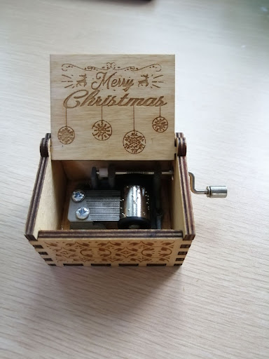 Title 14, Wooden Hand-cranked Music Box Merry Christmas M...
