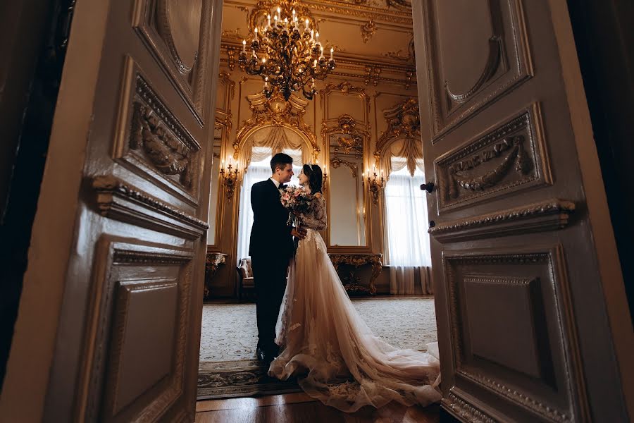 Wedding photographer Taras Abramenko (tarasabramenko). Photo of 2 April 2020