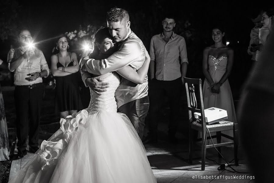 Fotógrafo de casamento Elisabetta Figus (elisabettafigus). Foto de 2 de setembro 2016