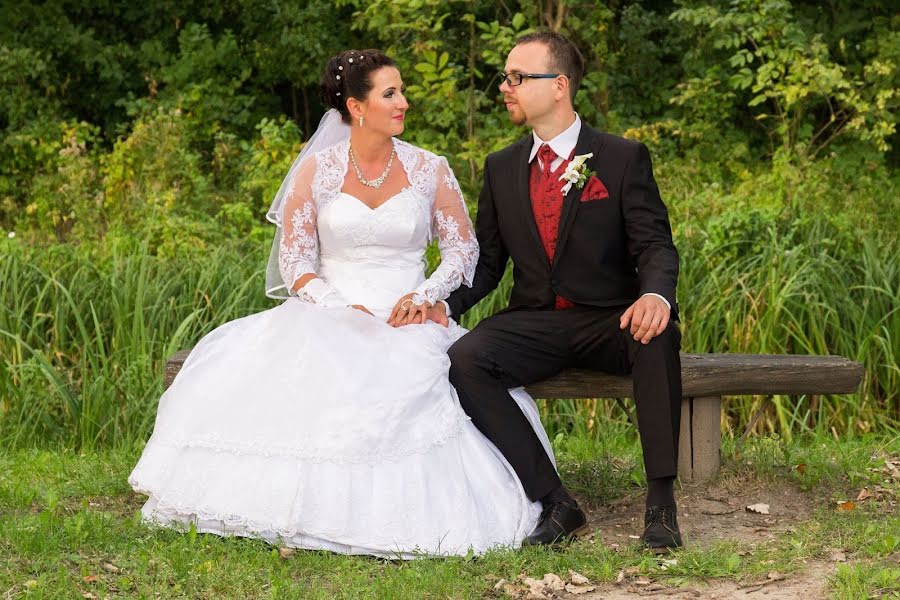 Jurufoto perkahwinan Norbert Zeffer (zefferfoto). Foto pada 3 Mac 2019