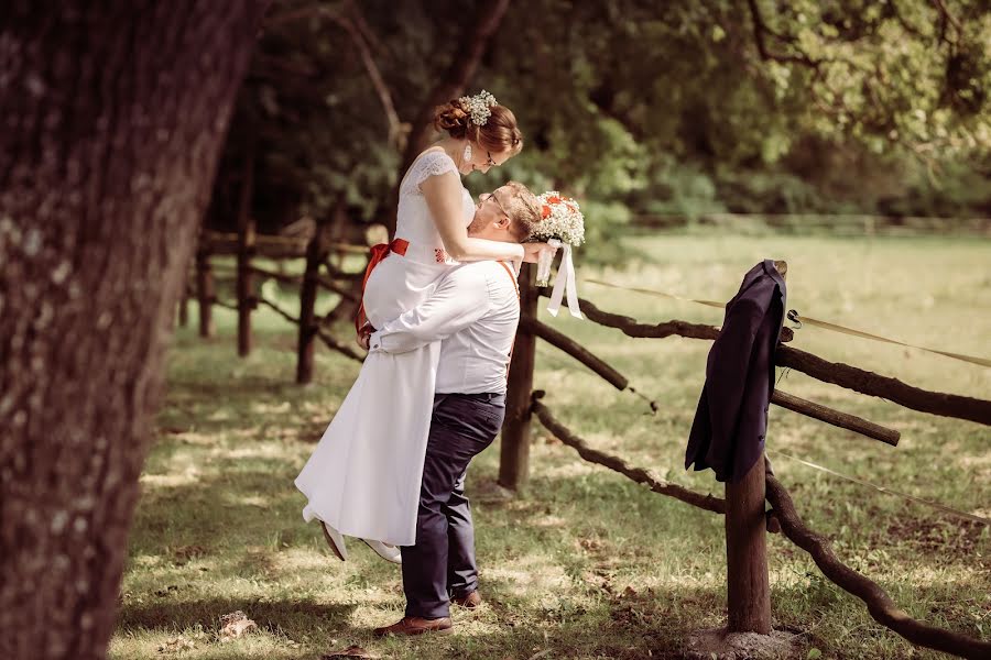 Fotografo di matrimoni Robert Majzlik (majzlfko). Foto del 24 novembre 2019