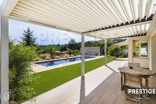 House with pool and terrace 4