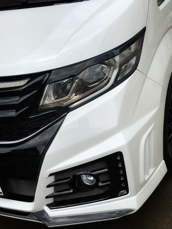 ステップワゴンスパーダのこだわり車外パーツに関するカスタム事例の投稿画像2枚目