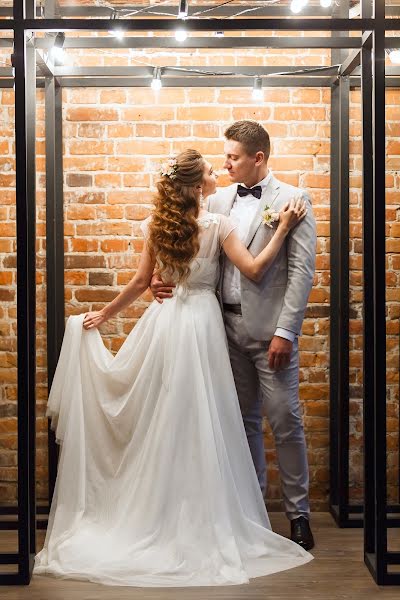 Jurufoto perkahwinan Sergey Podolyako (sergey-paparazzi). Foto pada 15 Januari 2019