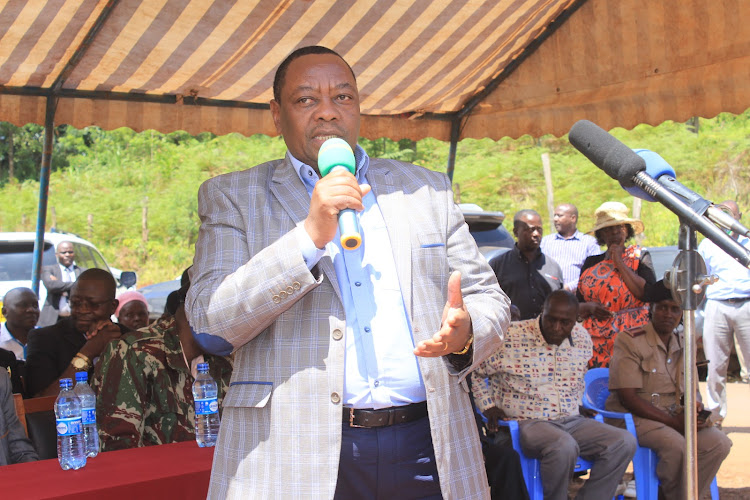 Water PS Joseph Wairagu at Iruri shopping centre in Mathioya, Murang'a county, on Friday.