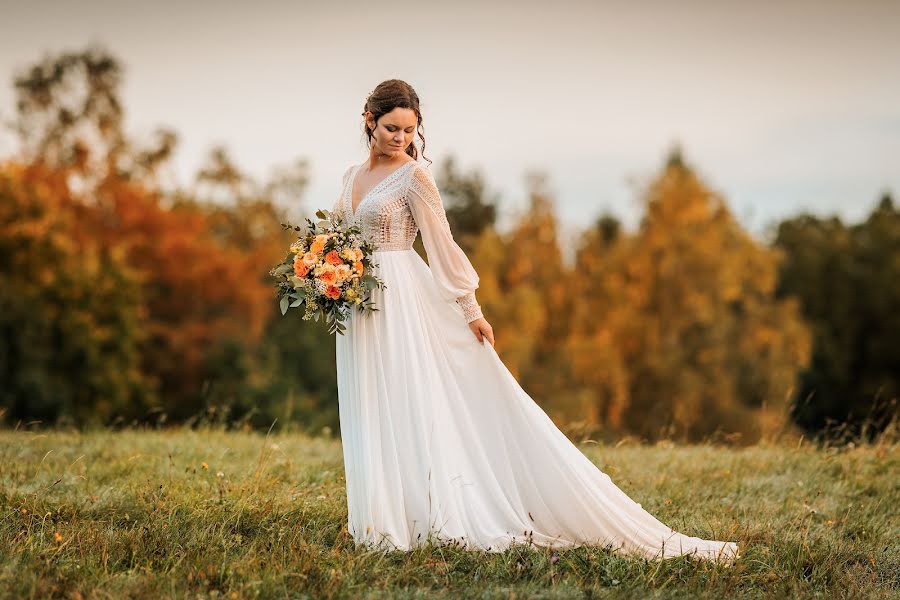 Fotógrafo de casamento Marian Vaňáč (fotomarian). Foto de 1 de novembro 2023