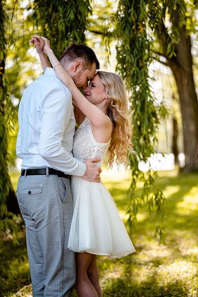 Fotógrafo de bodas Emese Grósz (groszemese). Foto del 7 de mayo