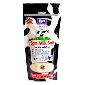 Muối Tắm Tẩy Tế Bào Chết Yoko Sữa Bò 300G