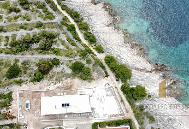 House with pool and terrace 2