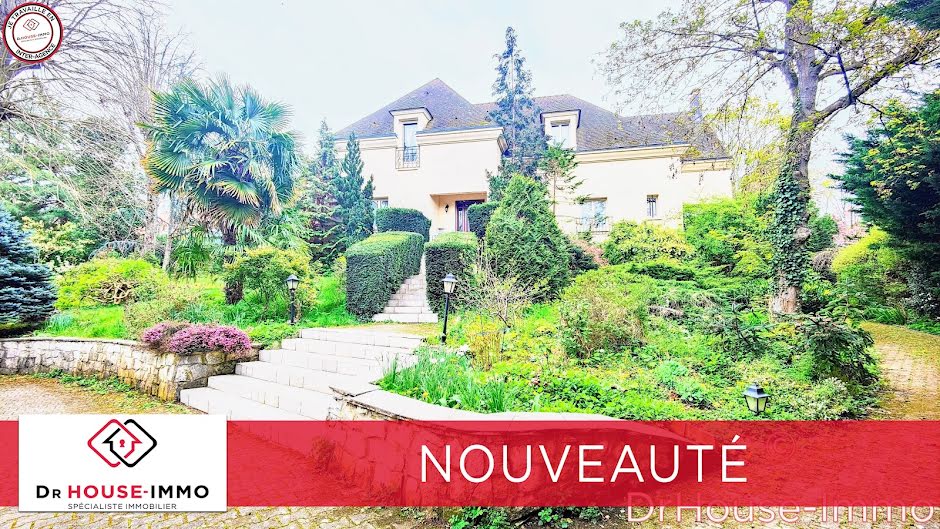 Vente maison 12 pièces 405 m² à Louveciennes (78430), 2 480 000 €