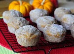 Pumpkin Donut Muffins was pinched from <a href="http://bakingbites.com/2013/11/pumpkin-donut-muffins/" target="_blank">bakingbites.com.</a>