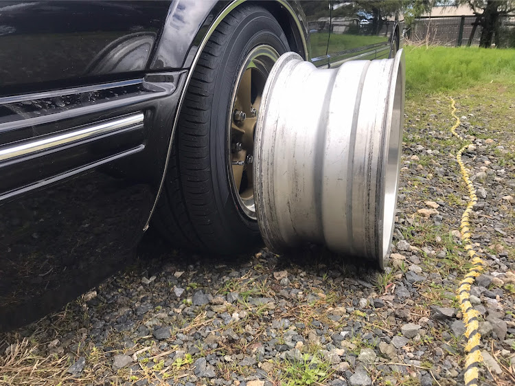 セドリックの自粛生活・DIY・#ホイール・眠気覚ましに関するカスタム事例の投稿画像1枚目