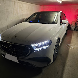 Eクラス セダン W214