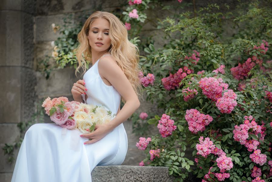 Fotógrafo de casamento Galina Mescheryakova (photowedding). Foto de 19 de julho 2018