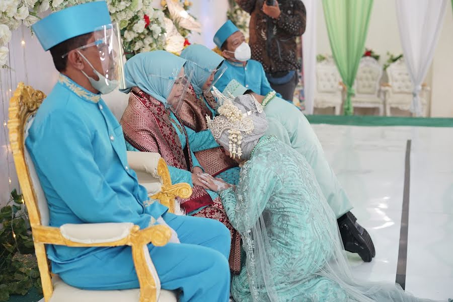 Fotógrafo de casamento Bagus Kurniawan (fotobaguspark). Foto de 27 de setembro 2022