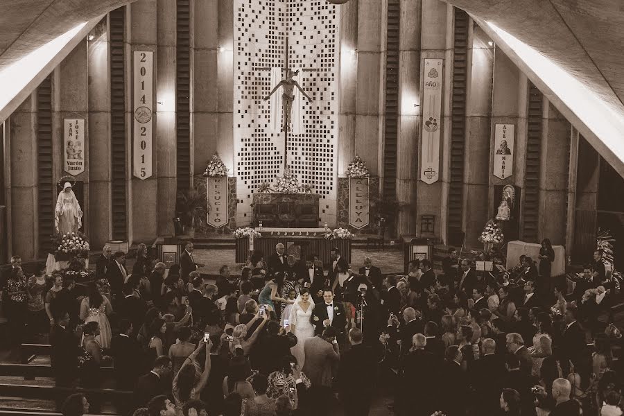 Fotografo di matrimoni Leopoldo Navarro (leopoldonavarro). Foto del 24 maggio 2015