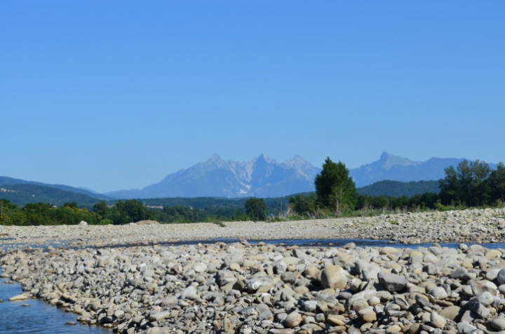 Le apuane viste dalla magra di alecampe