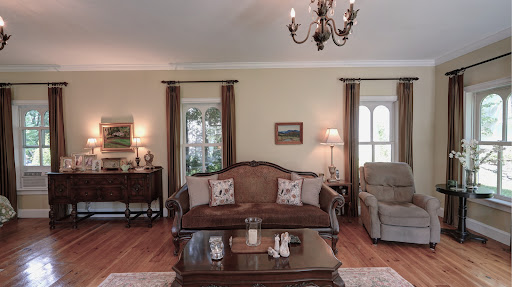 Property with pool and garden 4
