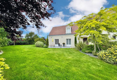 House with pool and terrace 2