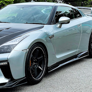 NISSAN GT-R R35