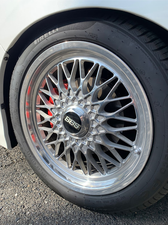 エスクァイアの車高調整・DIY・みんなでつくろうホイール図鑑・ホイール交換に関するカスタム事例の投稿画像5枚目