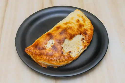 Master's Cut Calzone