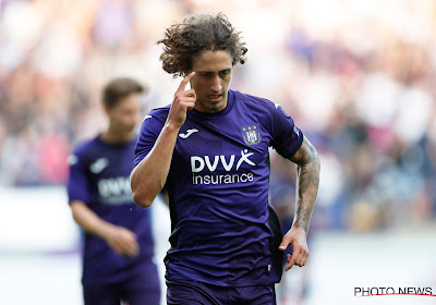 Fabio Silva kroont zich meteen al tot chouchou van Anderlecht-publiek: "Dat is het mooiste gevoel ter wereld!"