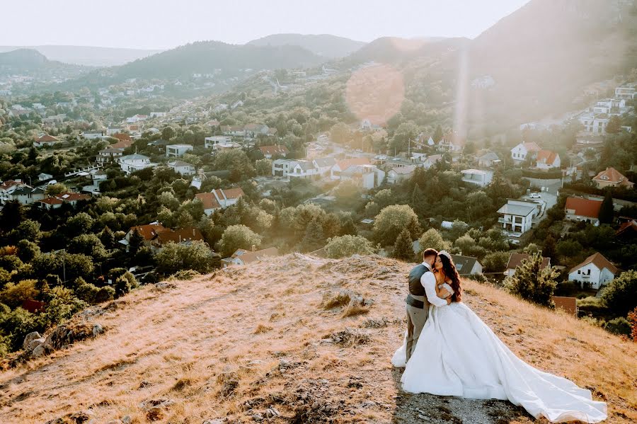 Wedding photographer Tibor Orosz (orosztiborph). Photo of 17 April 2023