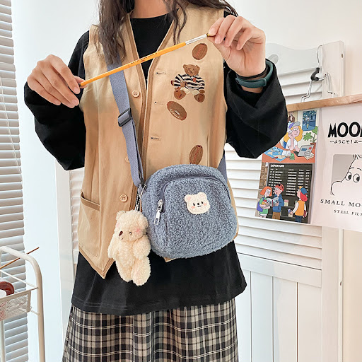Title 6, Womens plush mobile phone bag, a small shoulde...