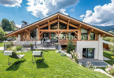 Chalet avec piscine 12