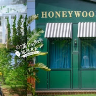 HoneyWood Cafe