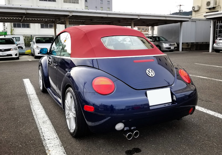 ニュービートル カブリオレの本気洗車後・早い日のくれに関するカスタム事例の投稿画像1枚目