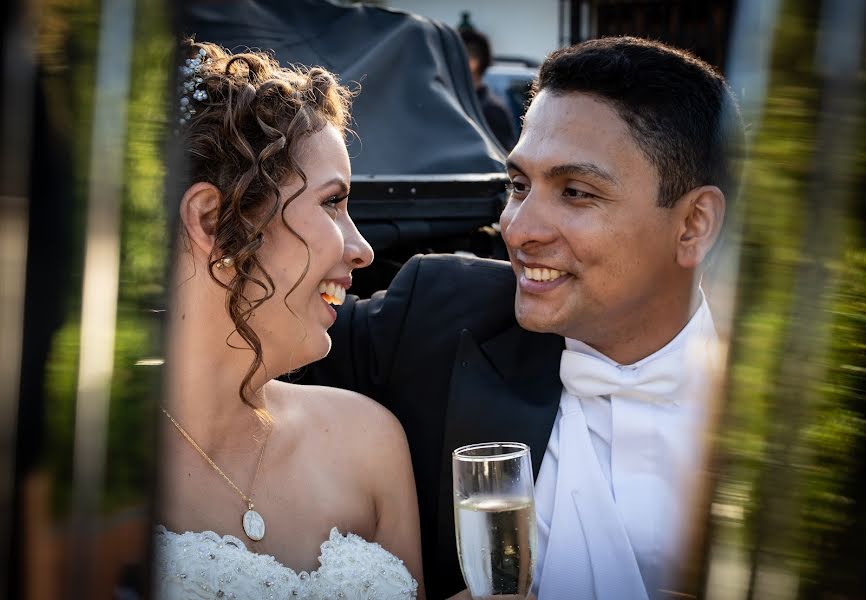 Fotógrafo de bodas Carina Rodríguez (altoenfoque). Foto del 20 de noviembre 2018