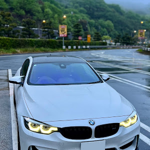 M4 クーペ F82