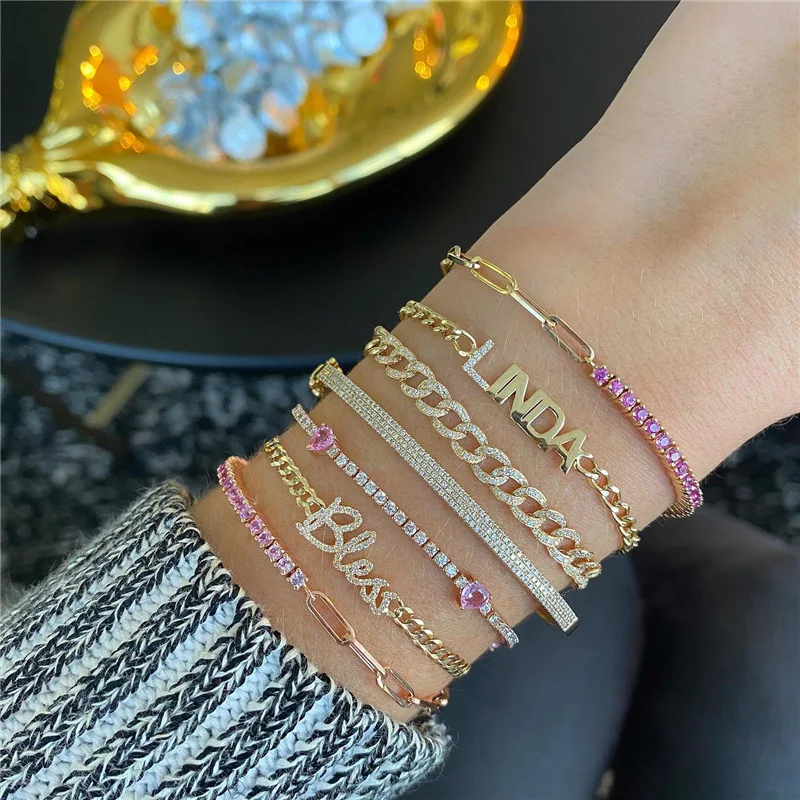 Eenvoudige en veelzijdige mode-armband voor jouw persoonlijkheid. Een stijlvol accessoire voor elke look en gelegenheid.