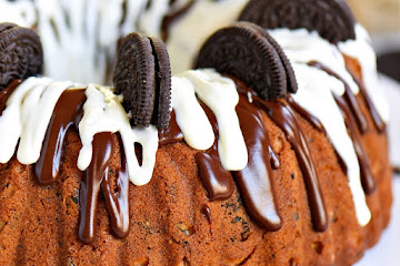 Cookies and Cream Oreo Cake
