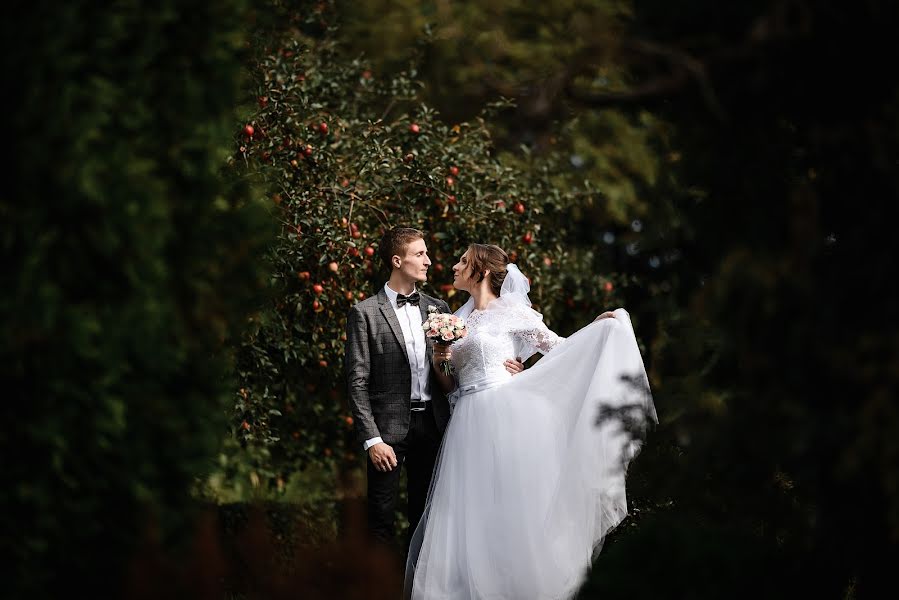 Fotógrafo de casamento Artem Noschenko (noshenkoartem). Foto de 15 de janeiro 2019