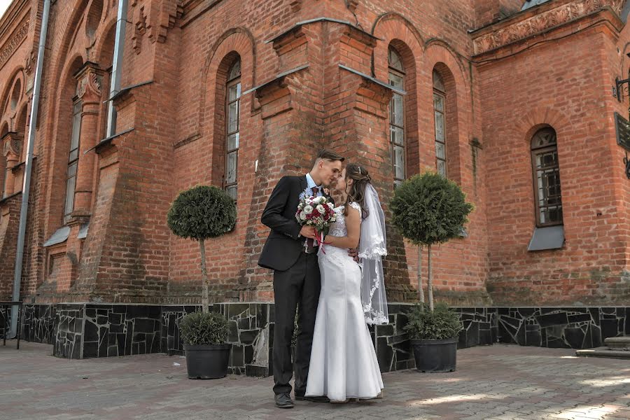 Fotógrafo de casamento Uliana Kosianczuk (jylifot). Foto de 4 de fevereiro 2020