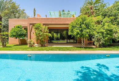 Villa with pool and terrace 9