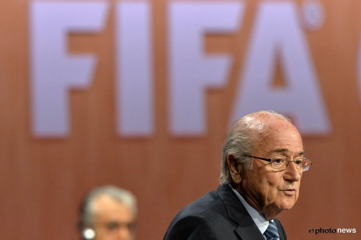 Blatter évoque des interventions politiques
