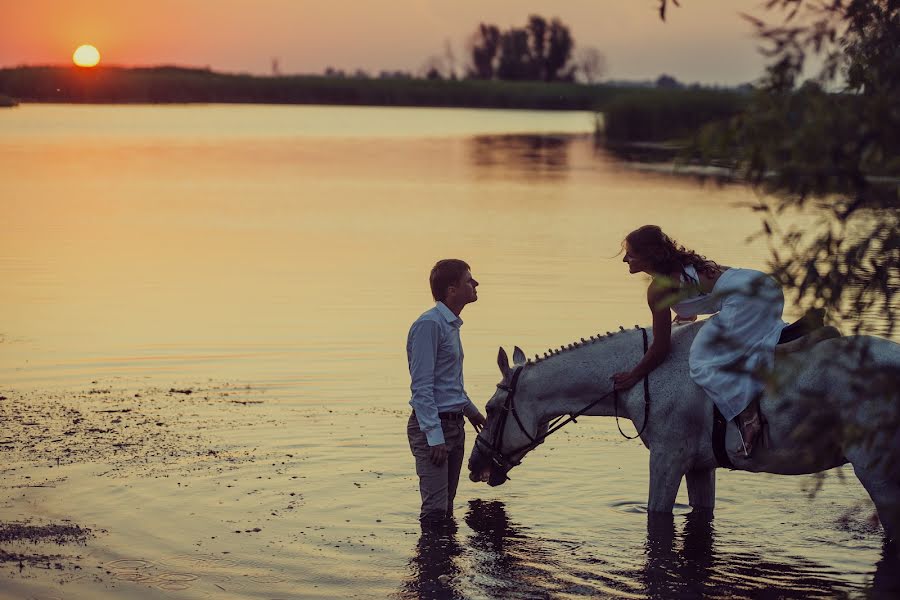 Fotografer pernikahan Katerina Kalzhanova (kalkat). Foto tanggal 22 September 2014