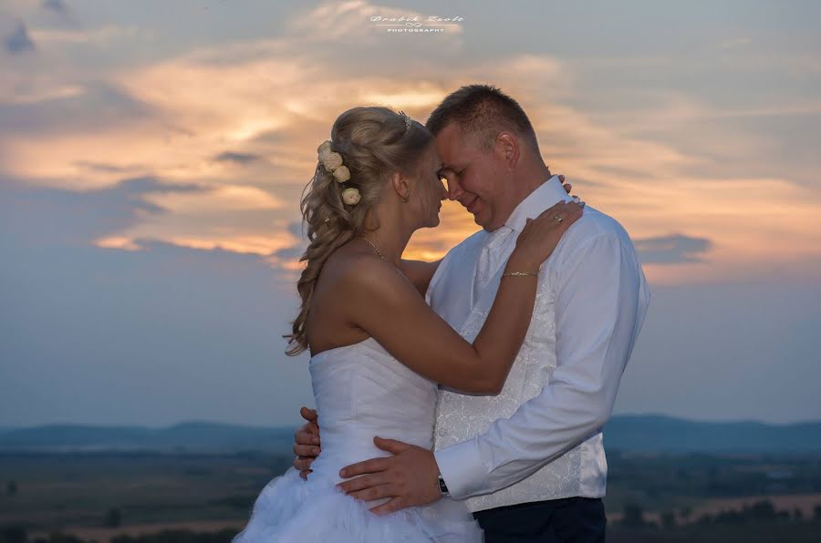 Fotógrafo de casamento Zsolt Drabik (drabikzsolt). Foto de 28 de fevereiro 2019