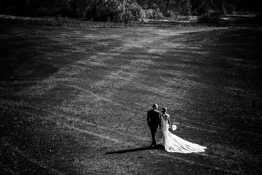 Fotografo di matrimoni Rita Szerdahelyi (szerdahelyirita). Foto del 10 novembre 2021