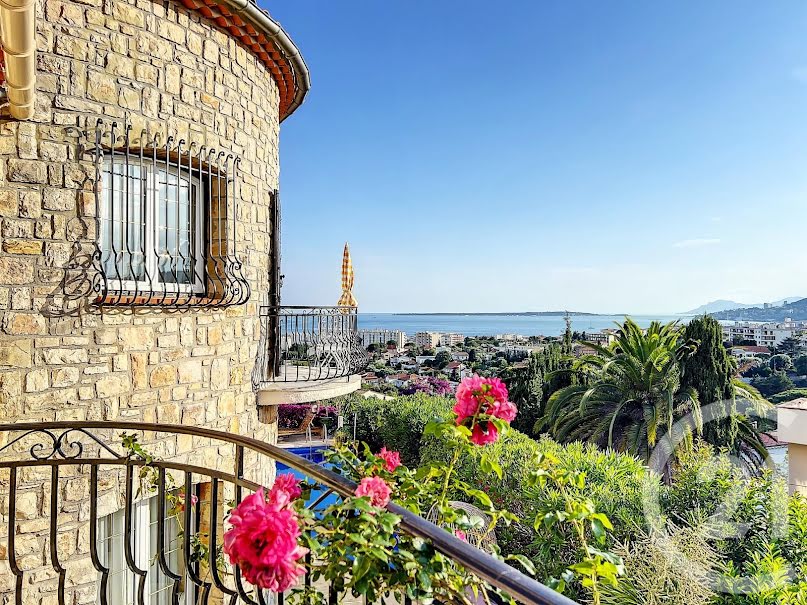 Vente villa 7 pièces 256 m² à Antibes (06600), 1 890 000 €