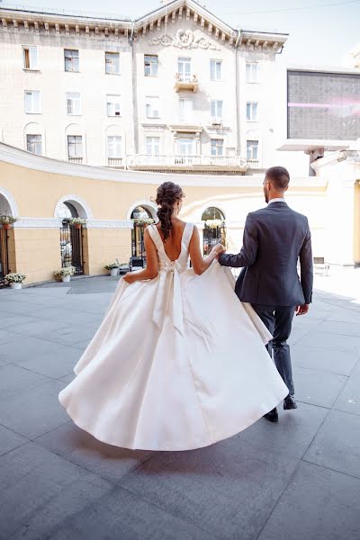 Fotografo di matrimoni Yuliya Eley (eley). Foto del 2 febbraio 2020