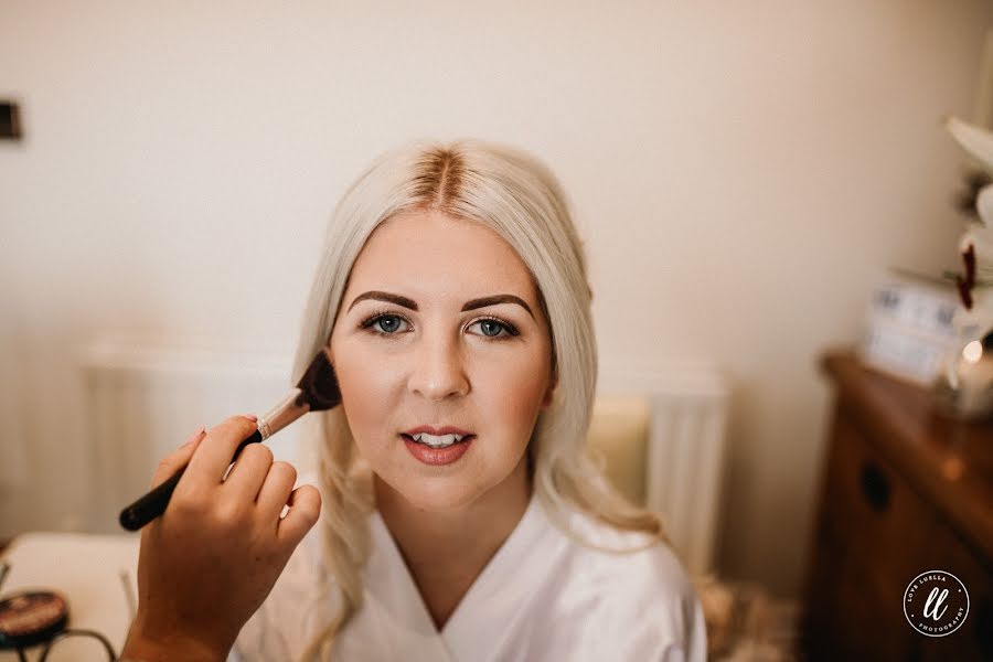 Photographe de mariage Tash Louise Jones (loveluella). Photo du 1 juillet 2019