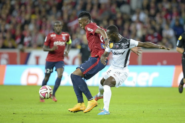 Divock Origi manque la conversion d'un penalty face à Wolfsburg