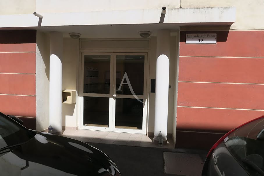 Location  parking  12.93 m² à Frontignan (34110), 120 €