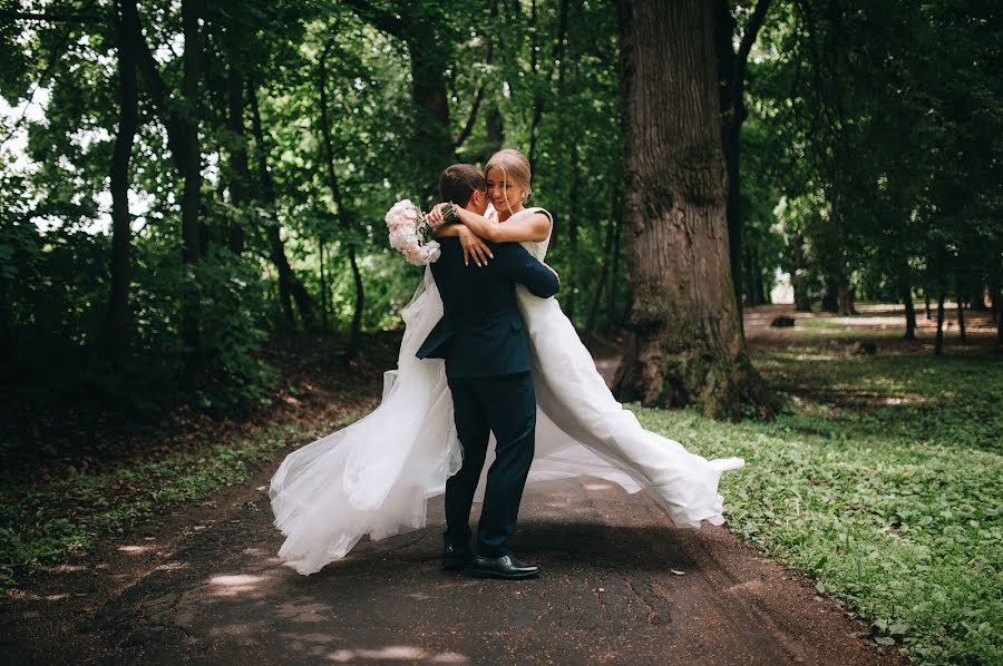 Wedding photographer Aleksandr Smelov (merilla). Photo of 16 November 2017