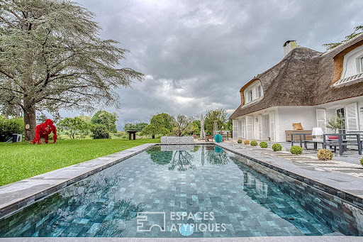 House with pool and terrace 1